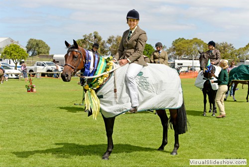Proud exhibitor Lindy Launer on Koolatoo Beau Elle at the Presentation for the 6yo & over maturity class